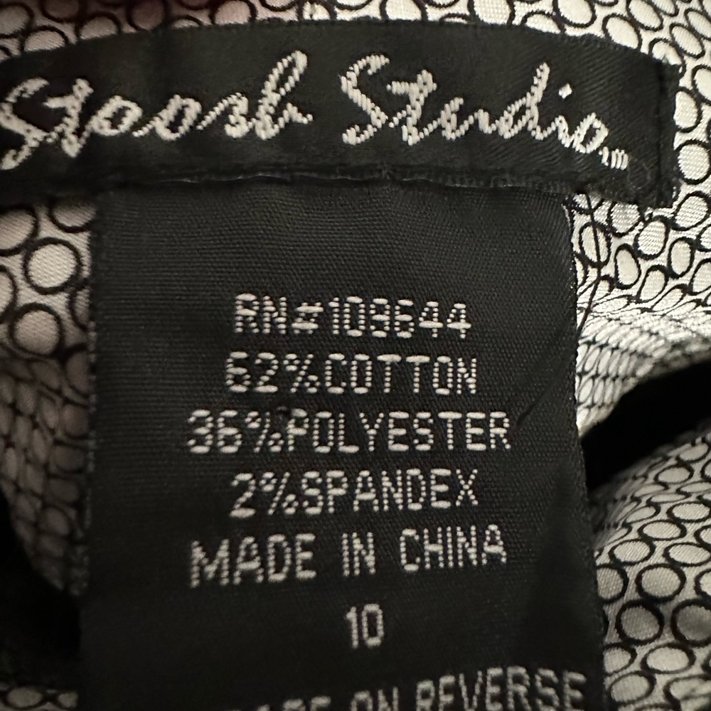 Stoosh Studio Capris - Picture 3 of 5